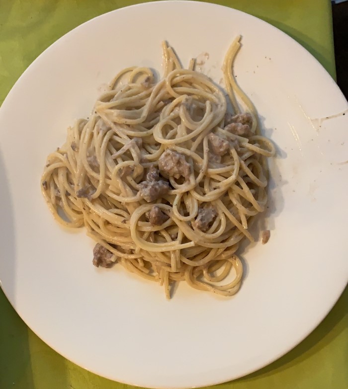 Creamy Red Wine Sausage Spaghetti